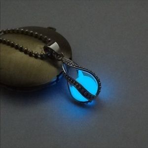Glow in the Dark Metal Lantern Necklace - Blue
